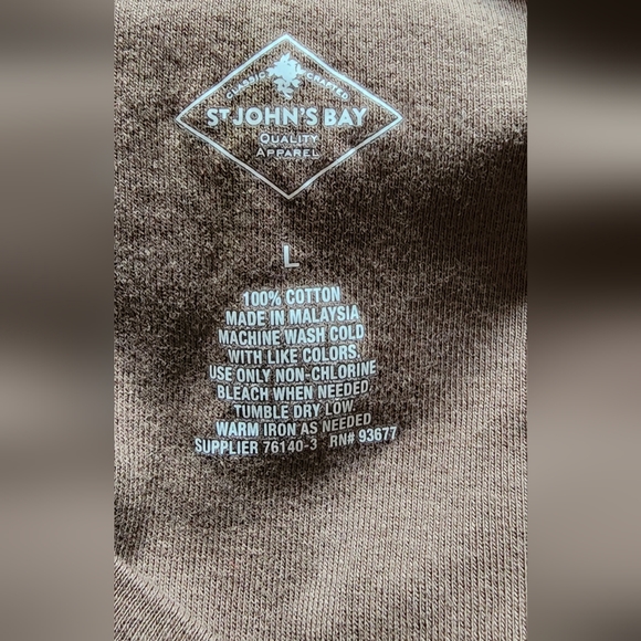 St. John's Bay Women's Comfortable T-Shirt Brown in Color Size L. Used - Picture 4 of 4